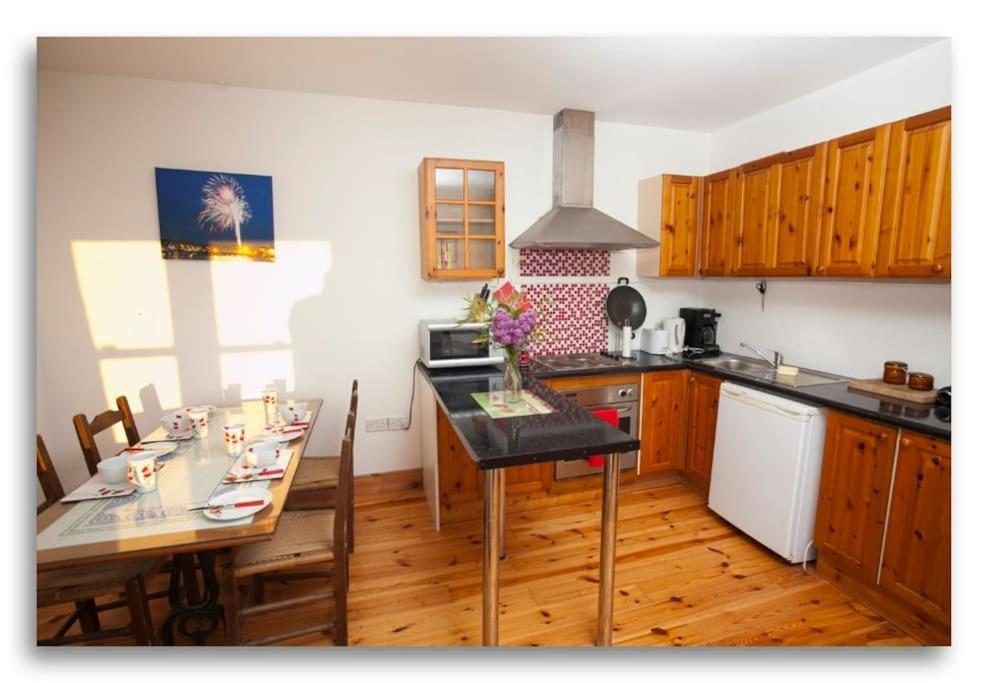 Cosy Self Contained Cottage With Stunning Views Килало Екстериор снимка
